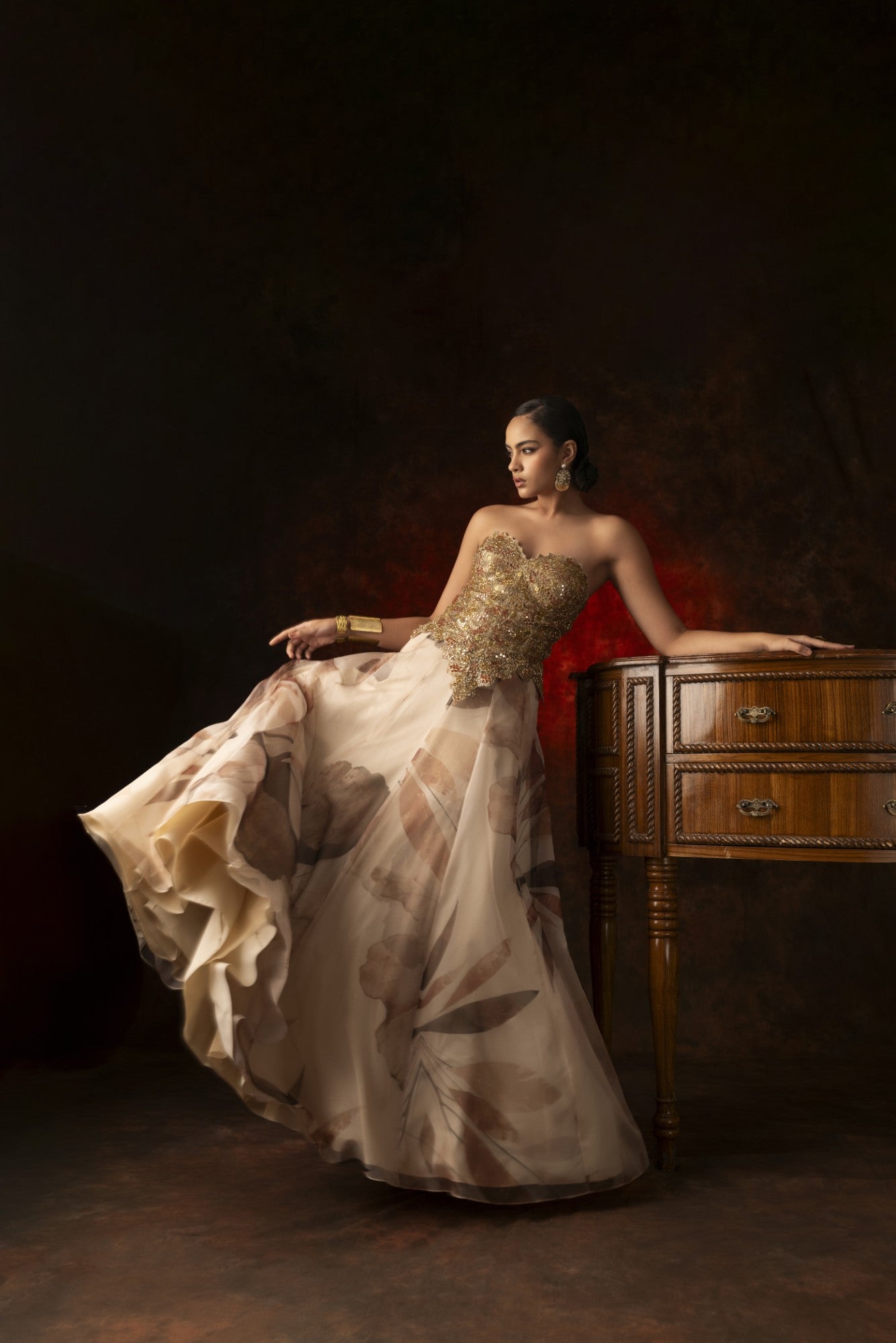 Ivory Mirage - Corsetted Kalidaar