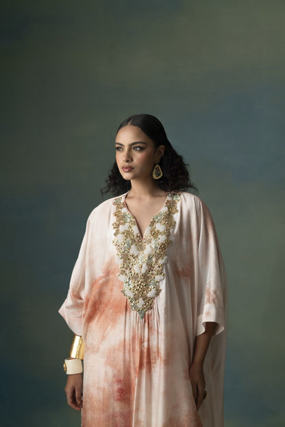 Ivory Aura - A Tunic Set
